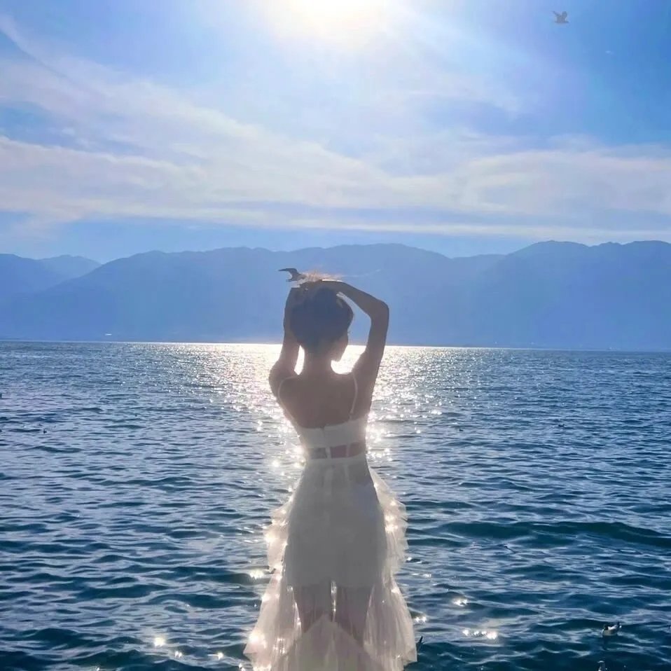 冥王星 海报